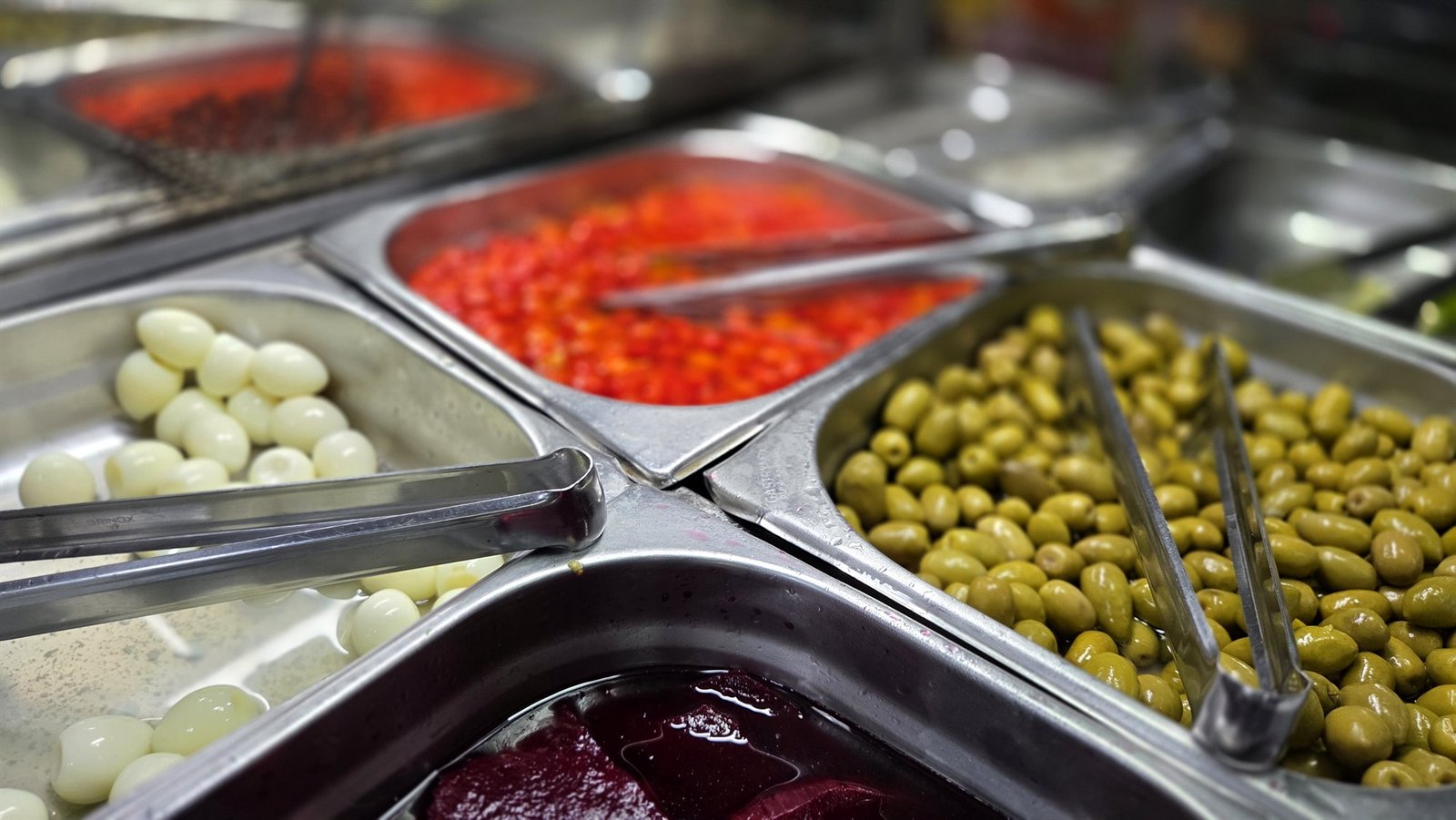Saladas e conservas